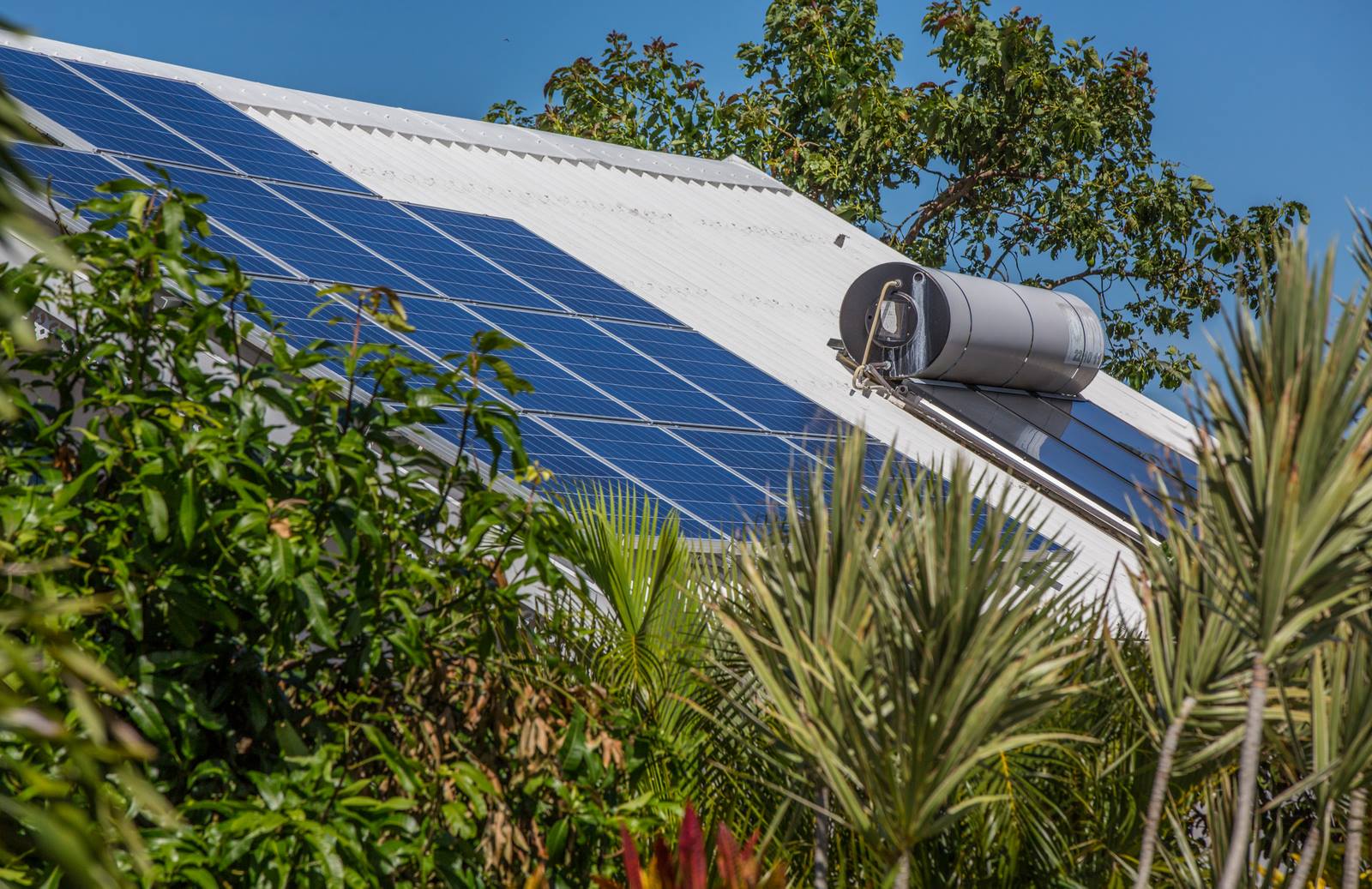 Installation photovoltaïque chez un particulier de La Réunion
